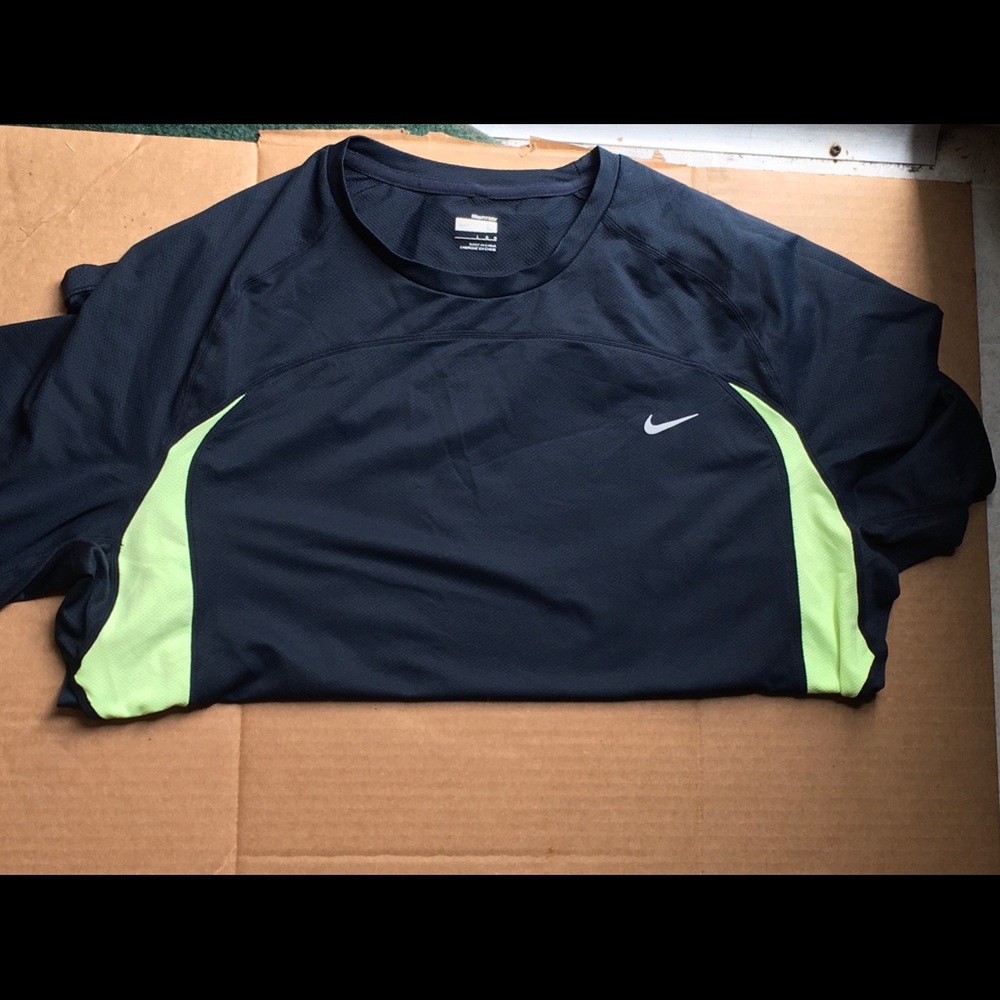 Men’s Nike blue shirt